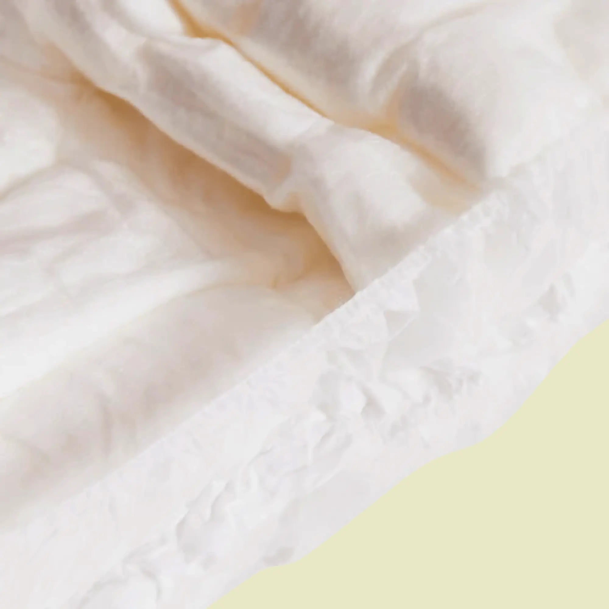 Détail intérieur absorbant du change complet adulte Nivuni avec barrières anti-fuites